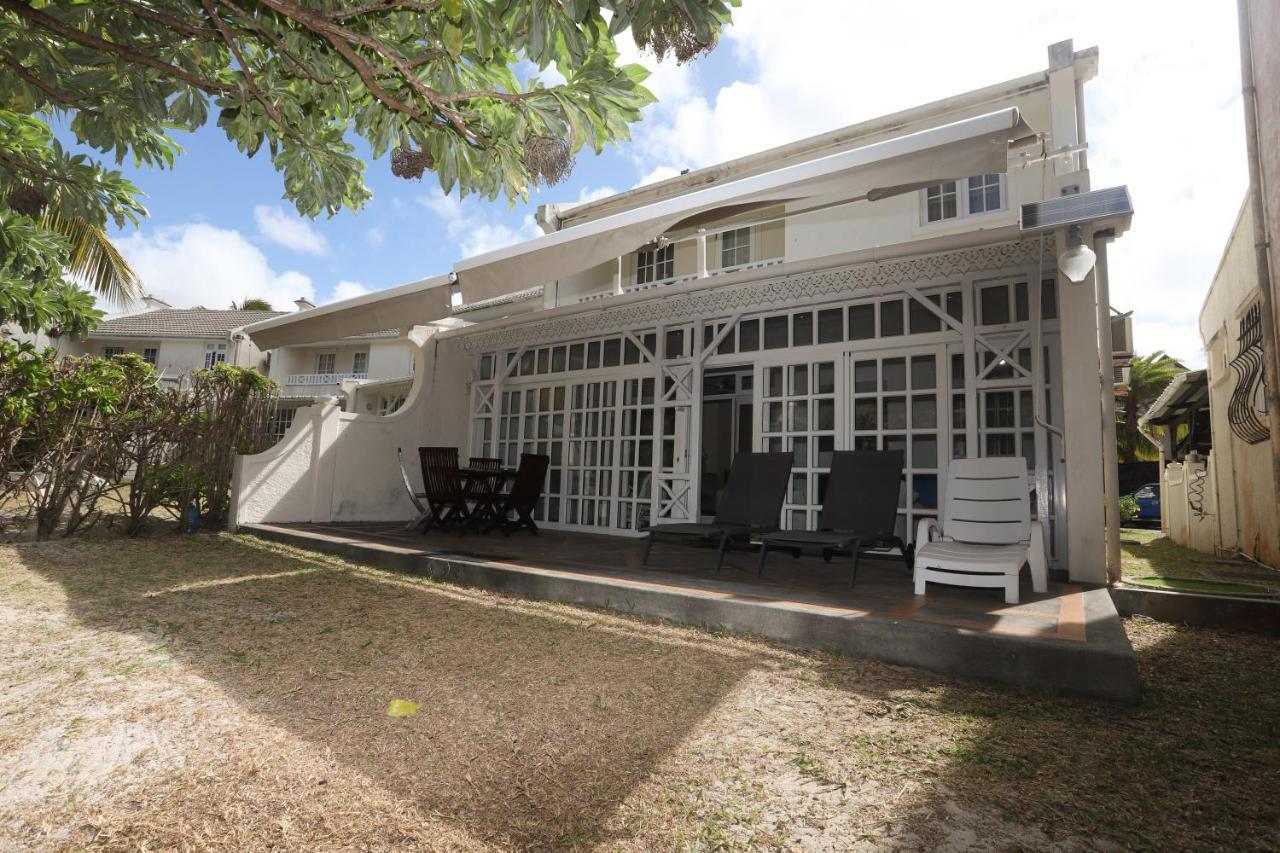 Fully Furnished Luxury Villa 3 Right On A Blue Ocean Belle Mare Exterior foto